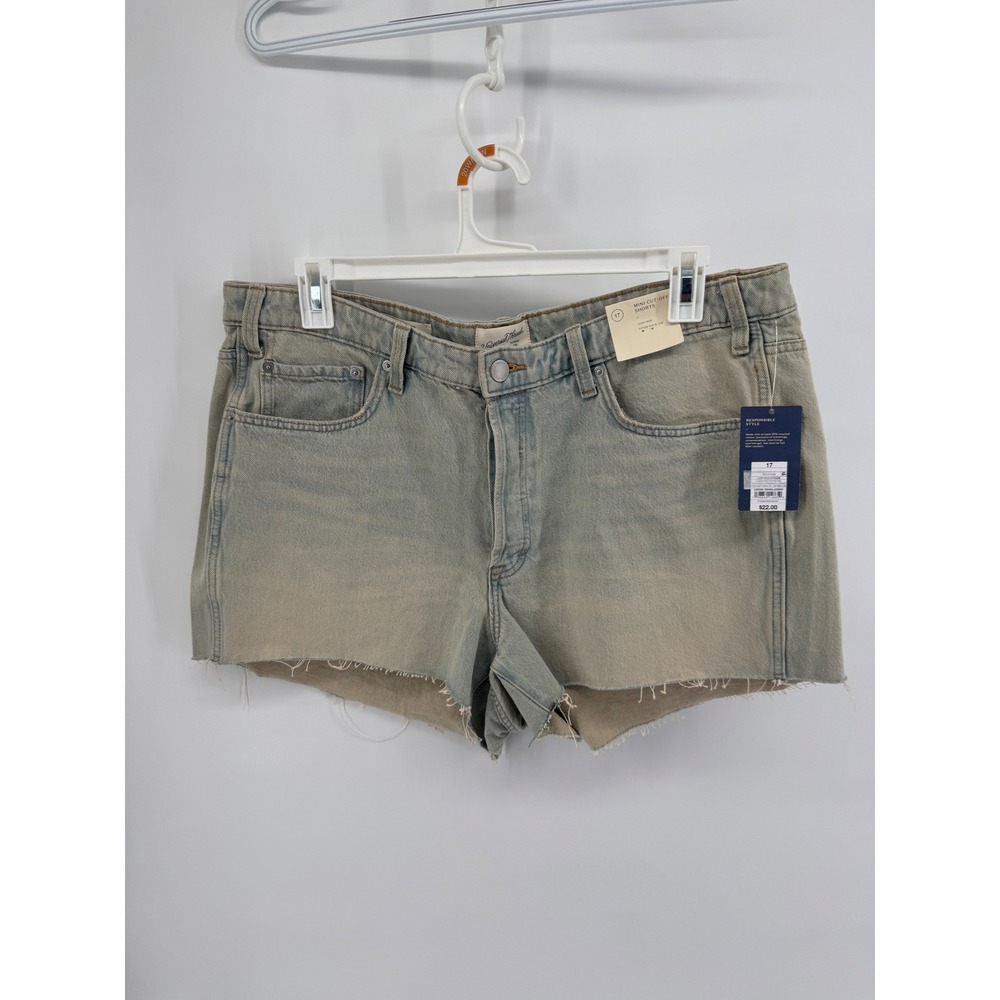 Vintage Coastal Casual High Rise Mini Cut-Off Denim Shorts Light Wash Size 17